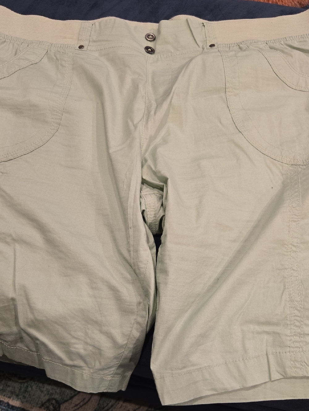 Light Mint Women's Bermuda Shorts - Casual Cotton Blend
